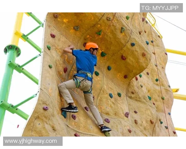 深圳攀岩队意识对比分析：团队协作与个人挑战的深度探讨