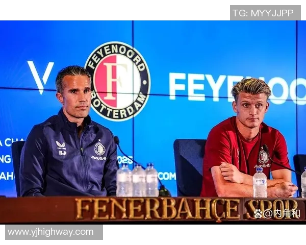 最猥琐的足球明星揭秘他们的私生活与场外趣事引发的争议与讨论 最猥琐的足球明星揭秘他们的私生活与场外趣事引发的争议与讨论